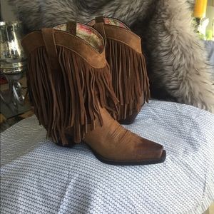 Ariat Shyanne cowgirl boots